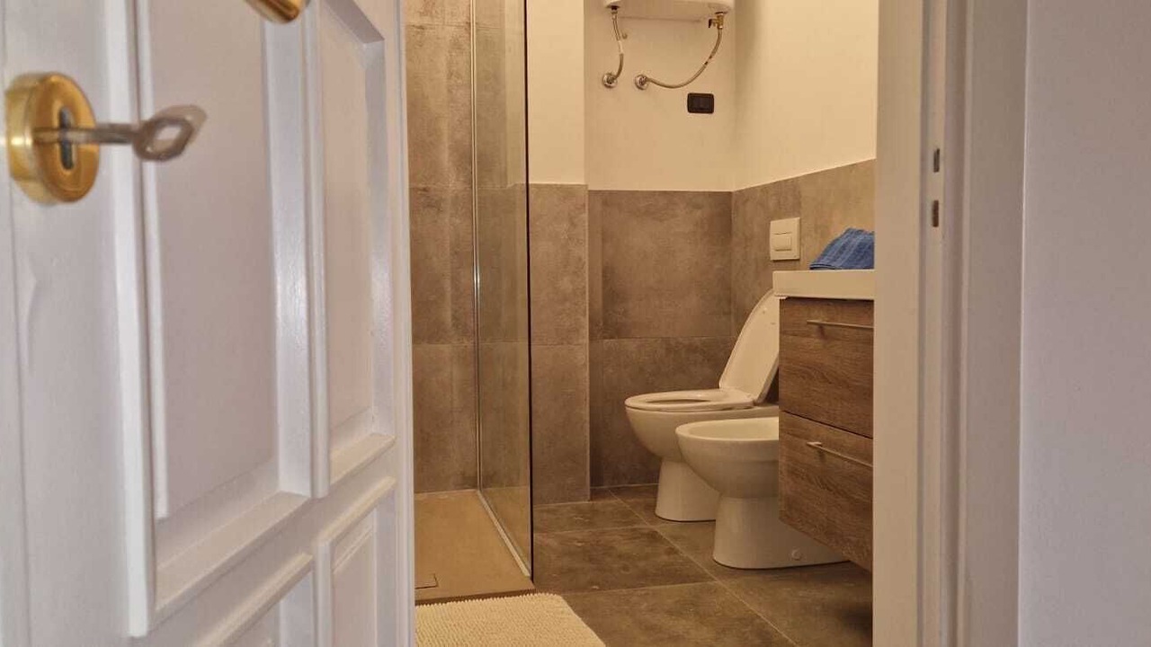 Photo of Bathroom in Brindisi Histotic Center