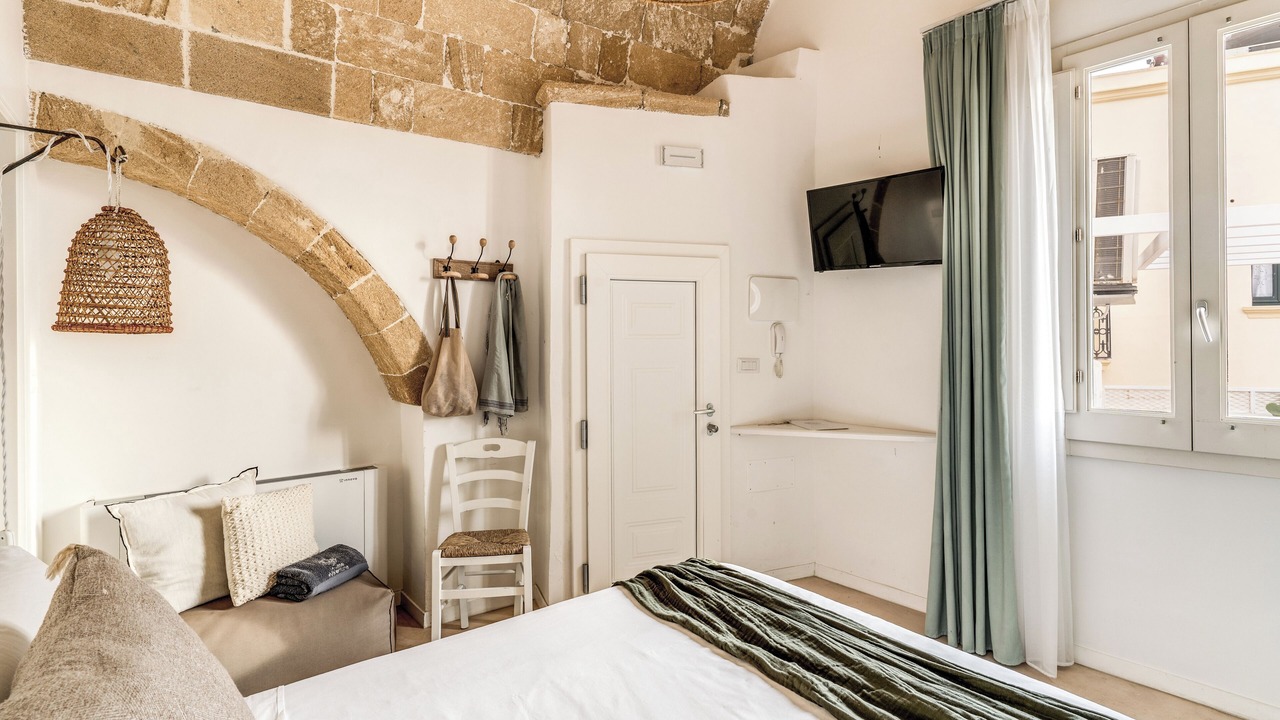 Photo of Bedroom in Gallipoli Historic Center