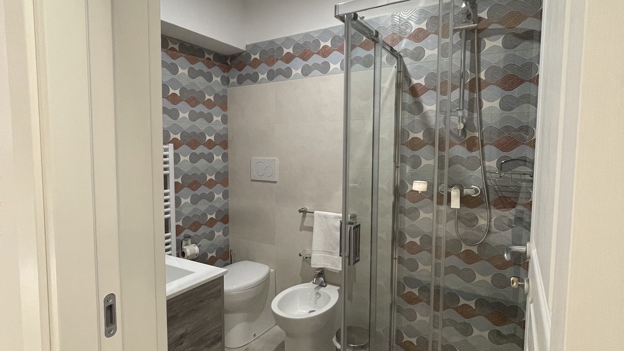 Photo of Bathroom in Gallipoli Historic Center