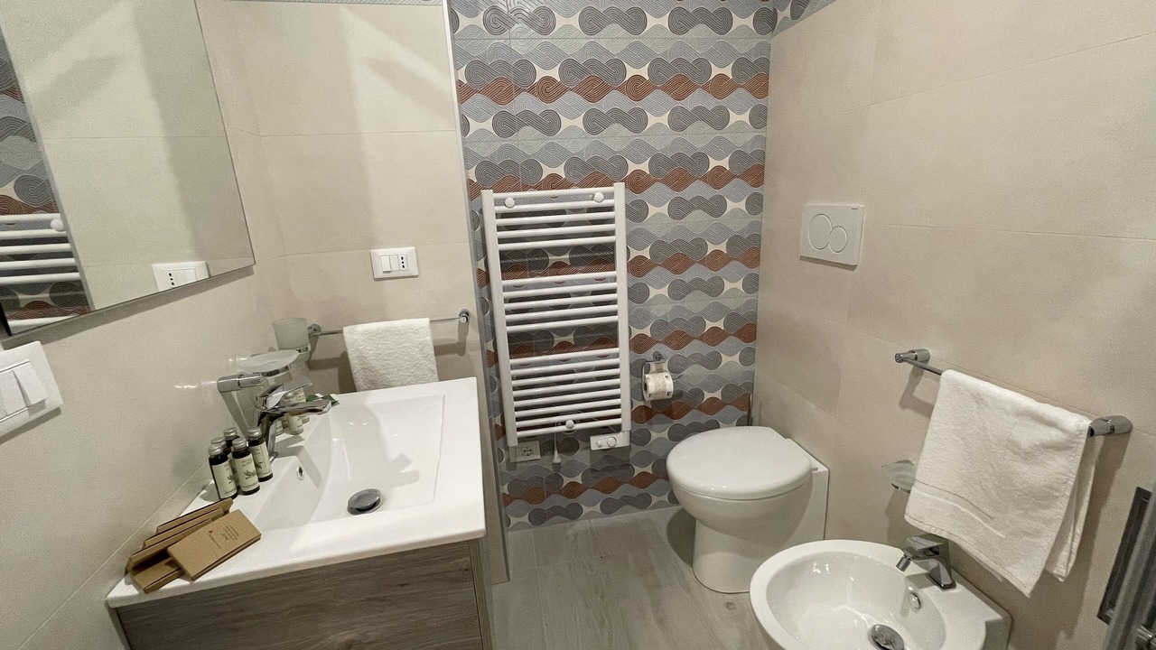 Photo of Bathroom in Gallipoli Historic Center
