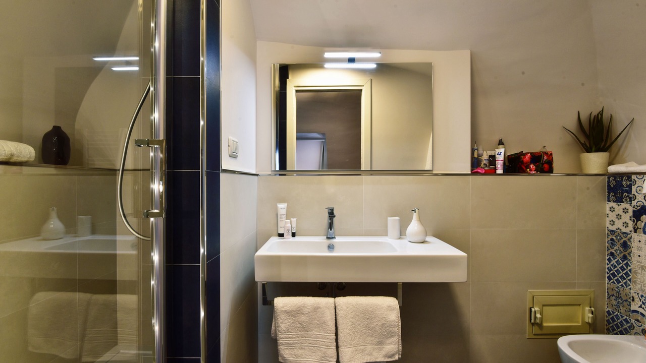 Photo of Bathroom in Catania City Centre