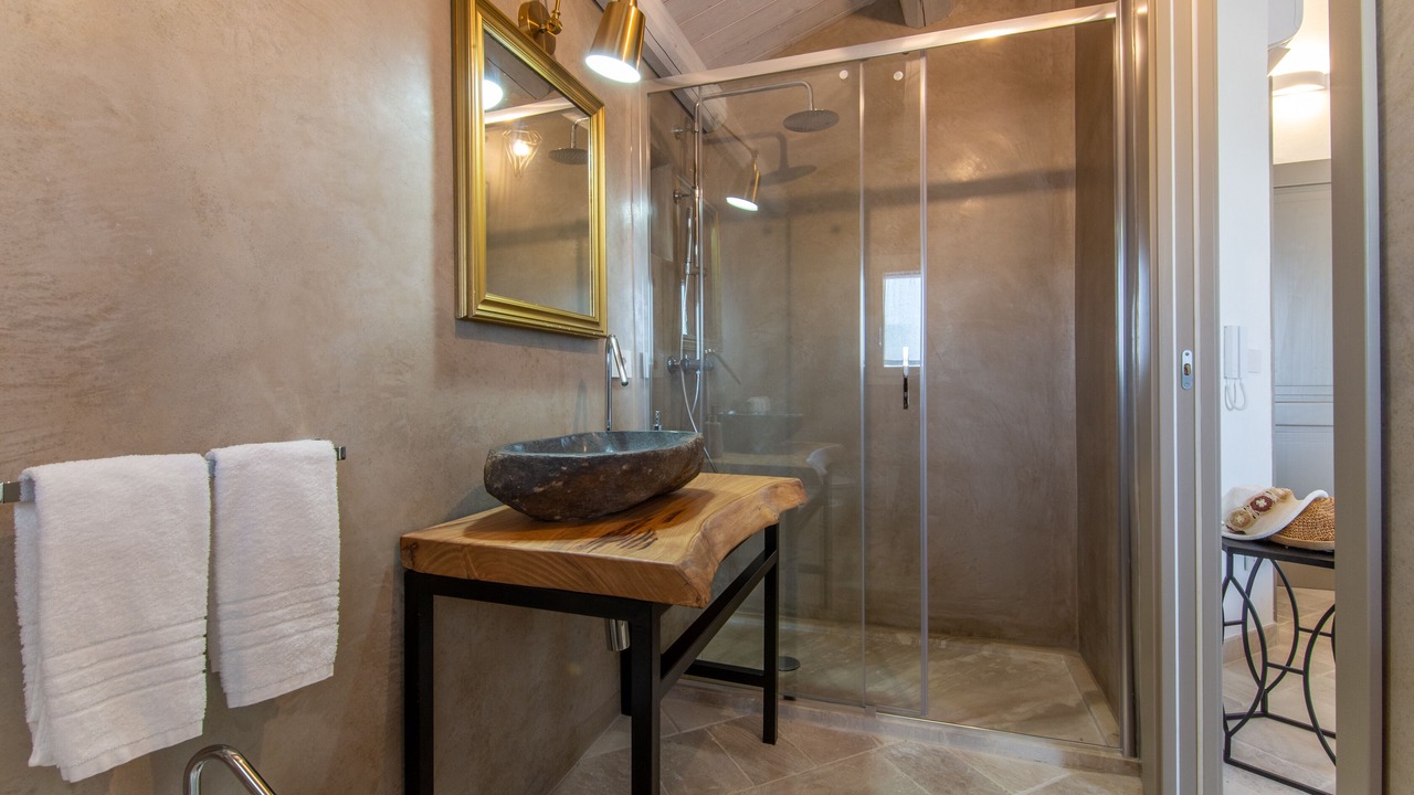 Photo of Bathroom in Gallipoli Historic Center