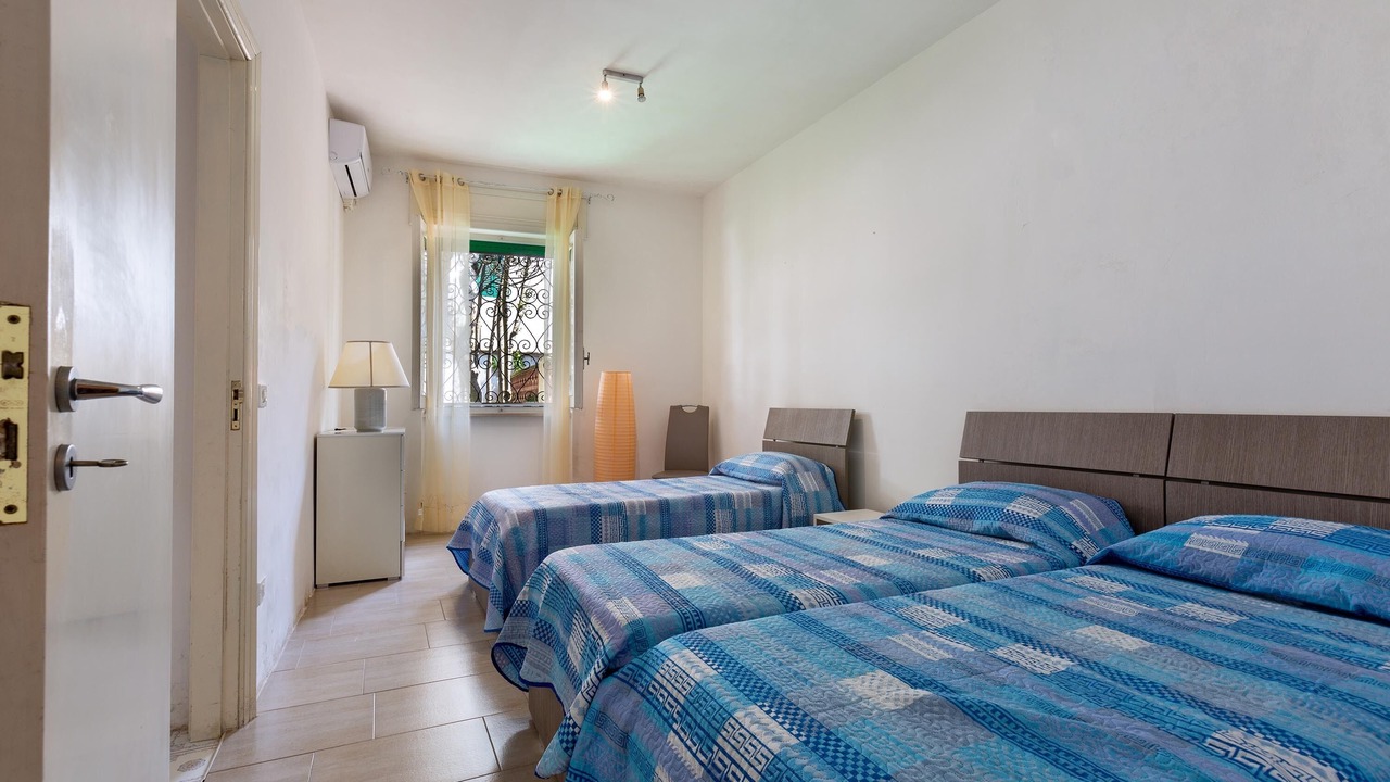 Photo of Bedroom in Baia Verde