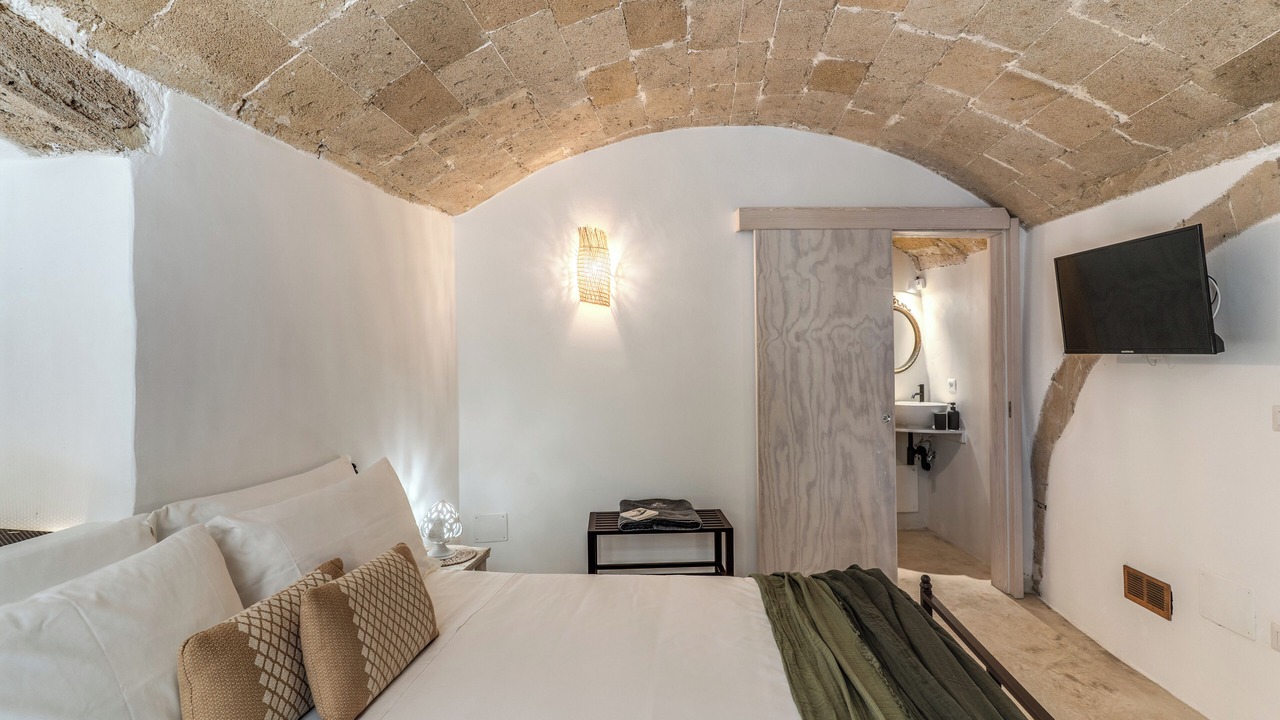 Photo of Bedroom in Gallipoli Historic Center