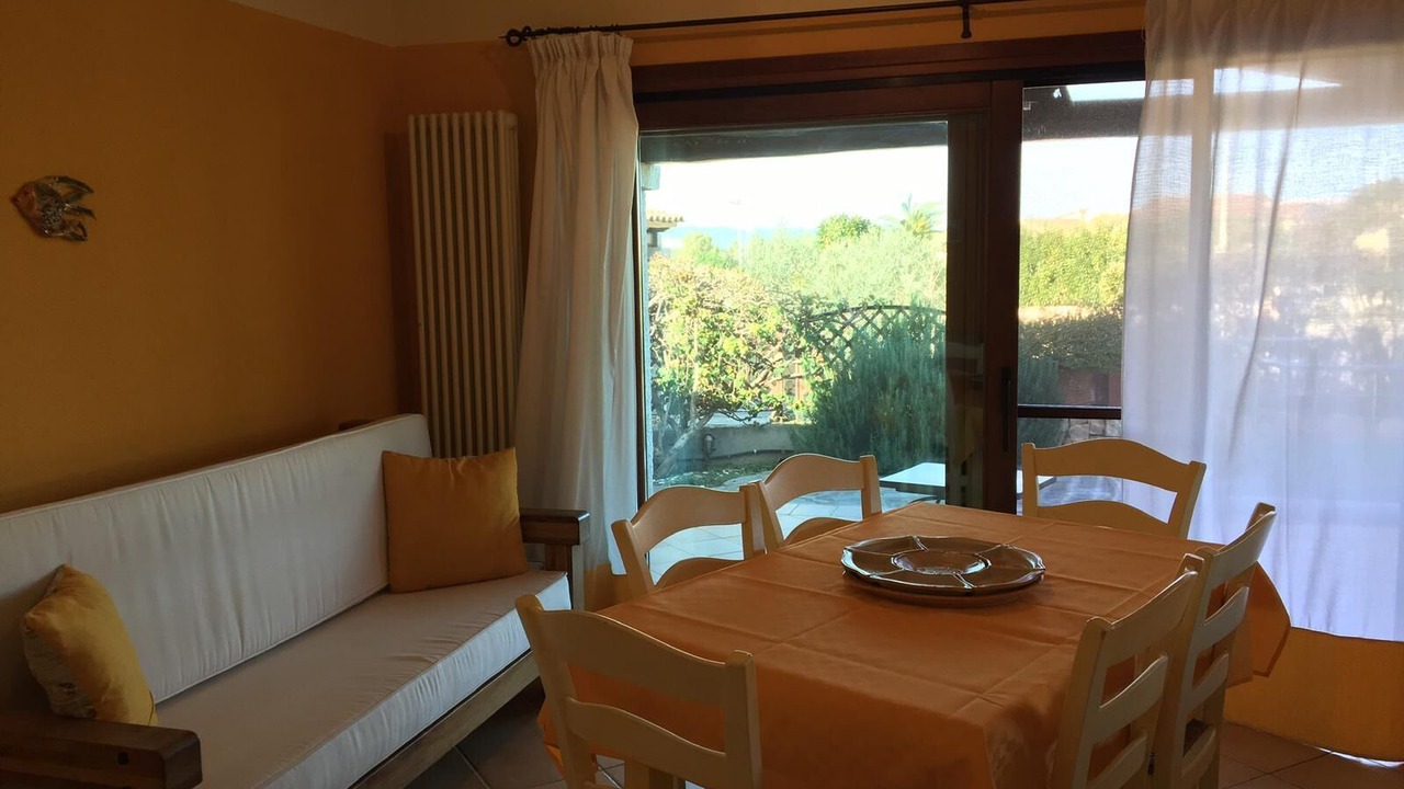 Photo of Livingroom in Baia Sant'Anna