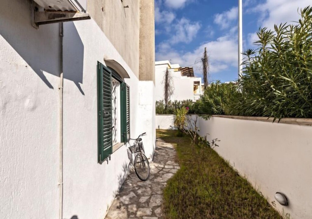 Photo of Buildings in Baia Verde
