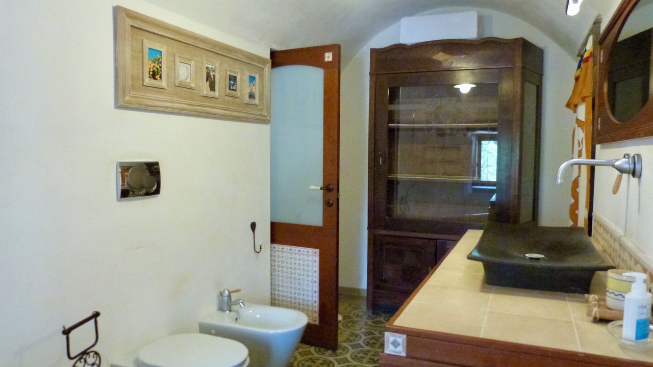 Photo of Bathroom in Cisternino