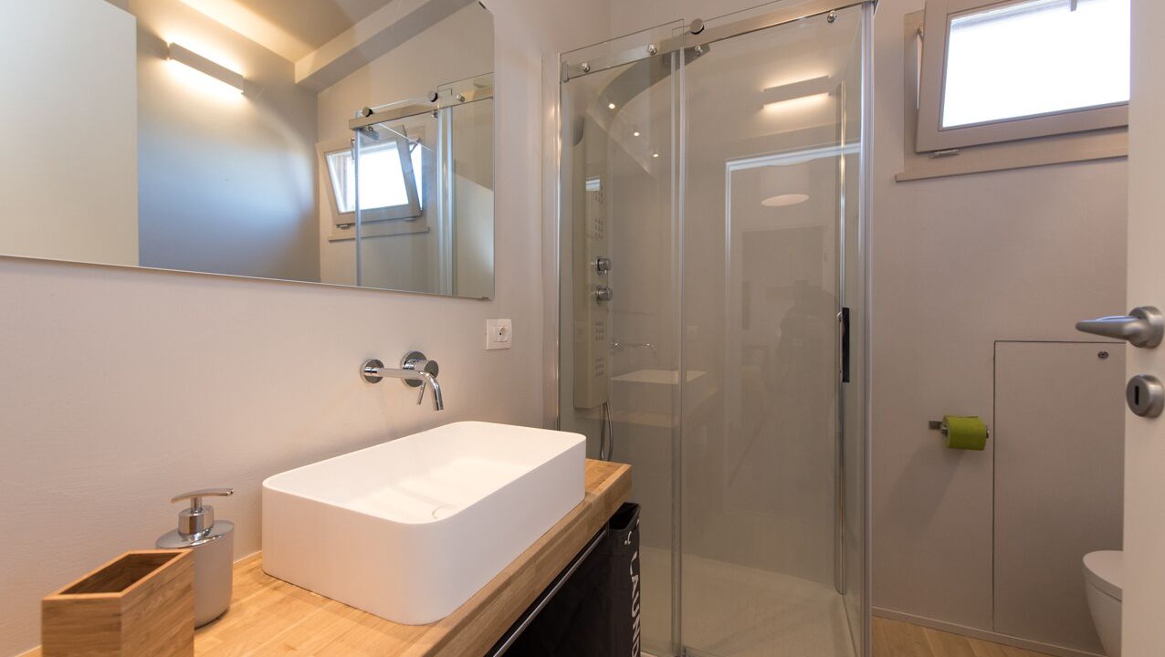 Photo of Bathroom in Carrozziere