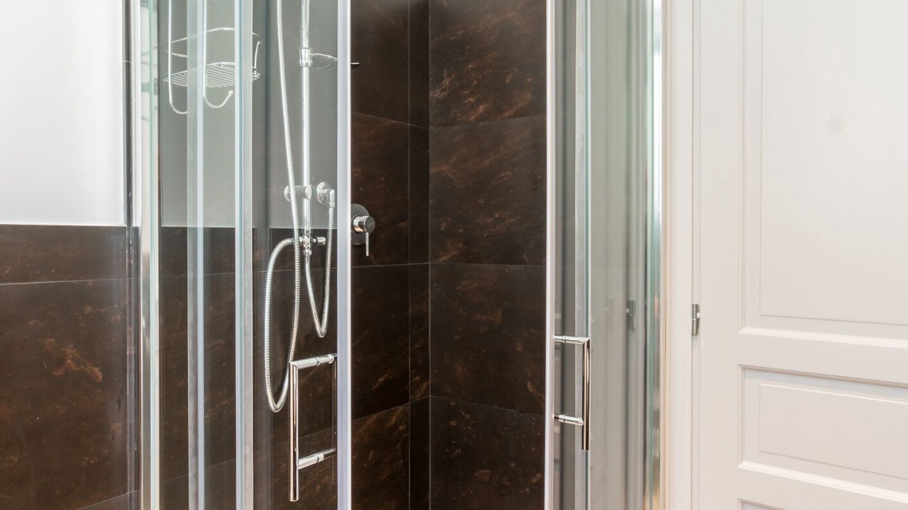 Photo of Bathroom in Avola