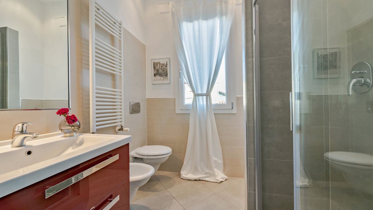 Photo of Bathroom in Duomo