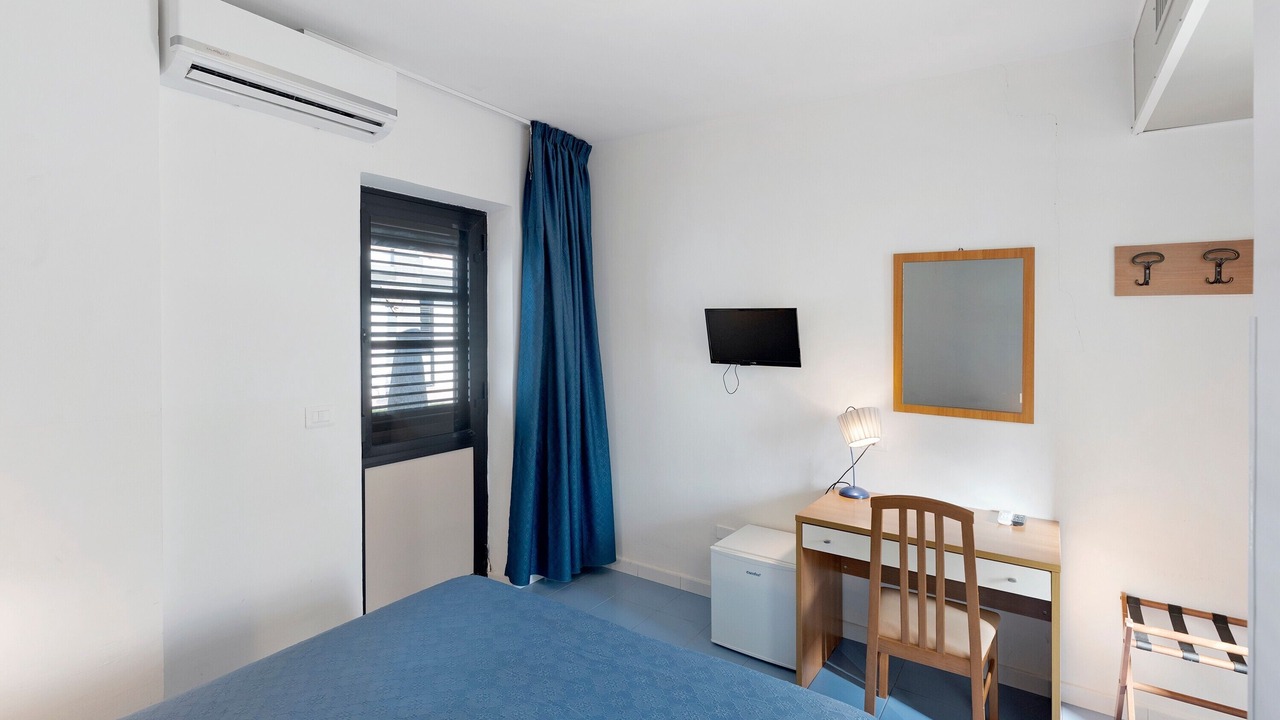 Photo of Bedroom in Laura