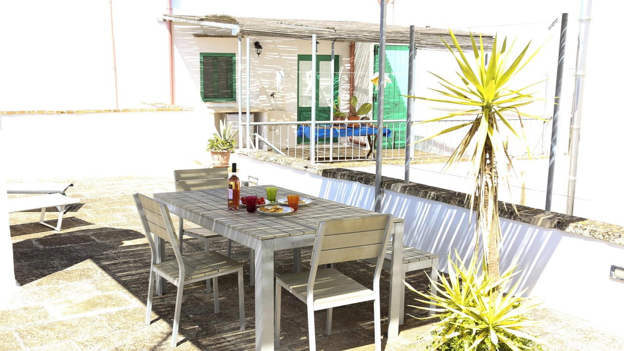 Photo of Outdoor in Matino