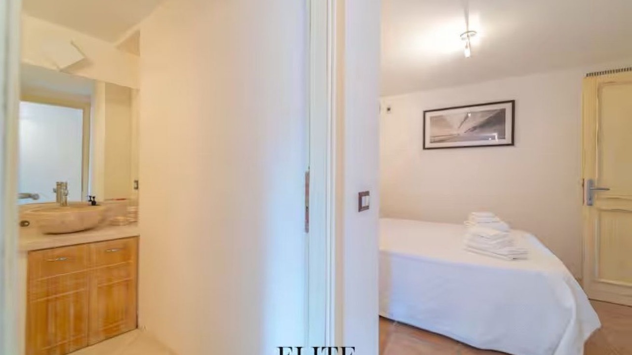 Photo of Bathroom in Pantogia