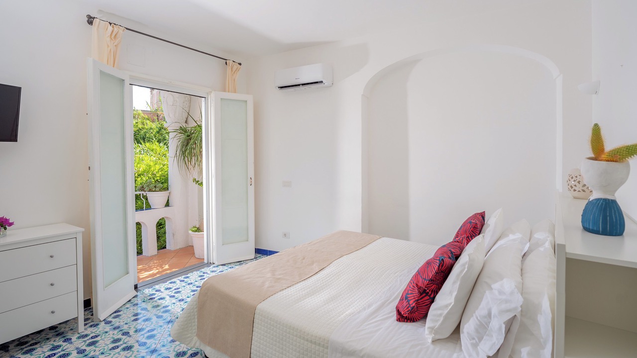 Photo of Bedroom in Pogerola
