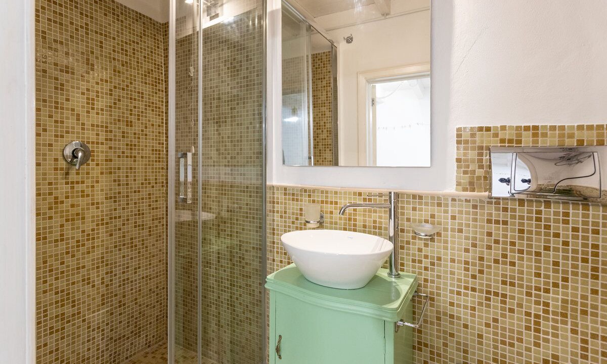 Photo of Bathroom in Matino