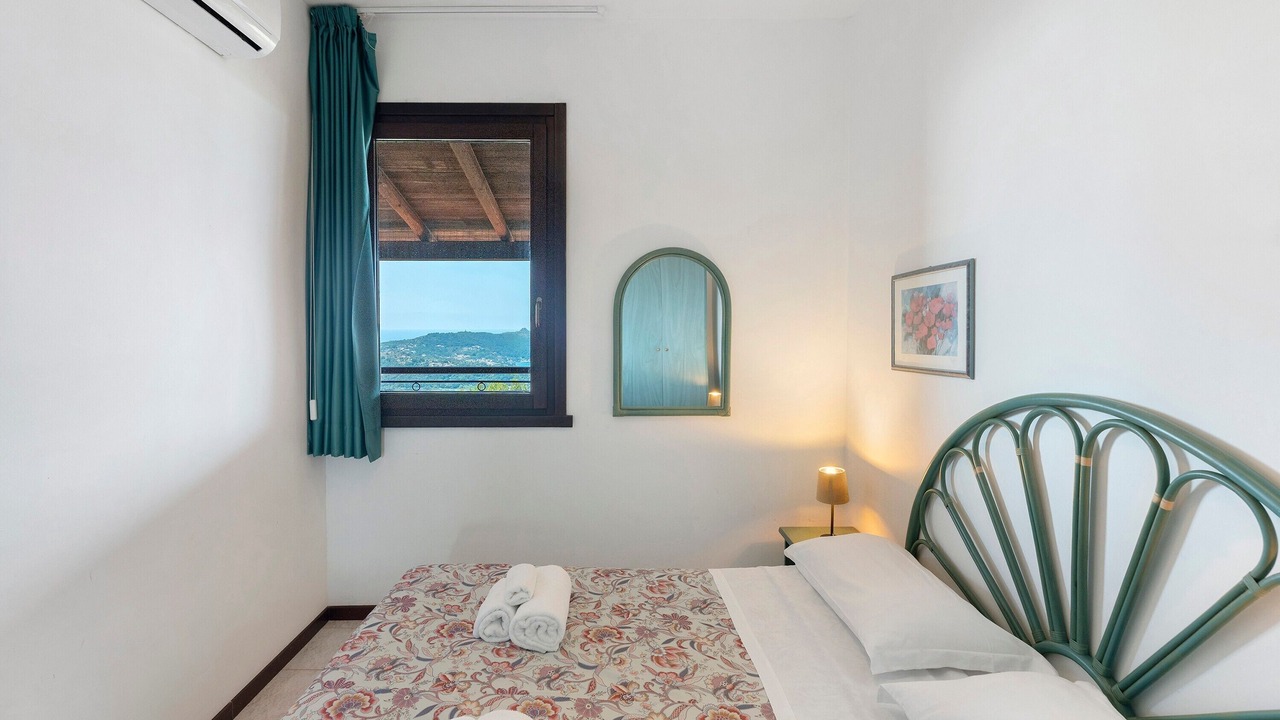 Photo of Bedroom in Palinuro