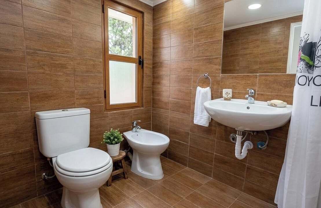 Photo of Bathroom in Mondello