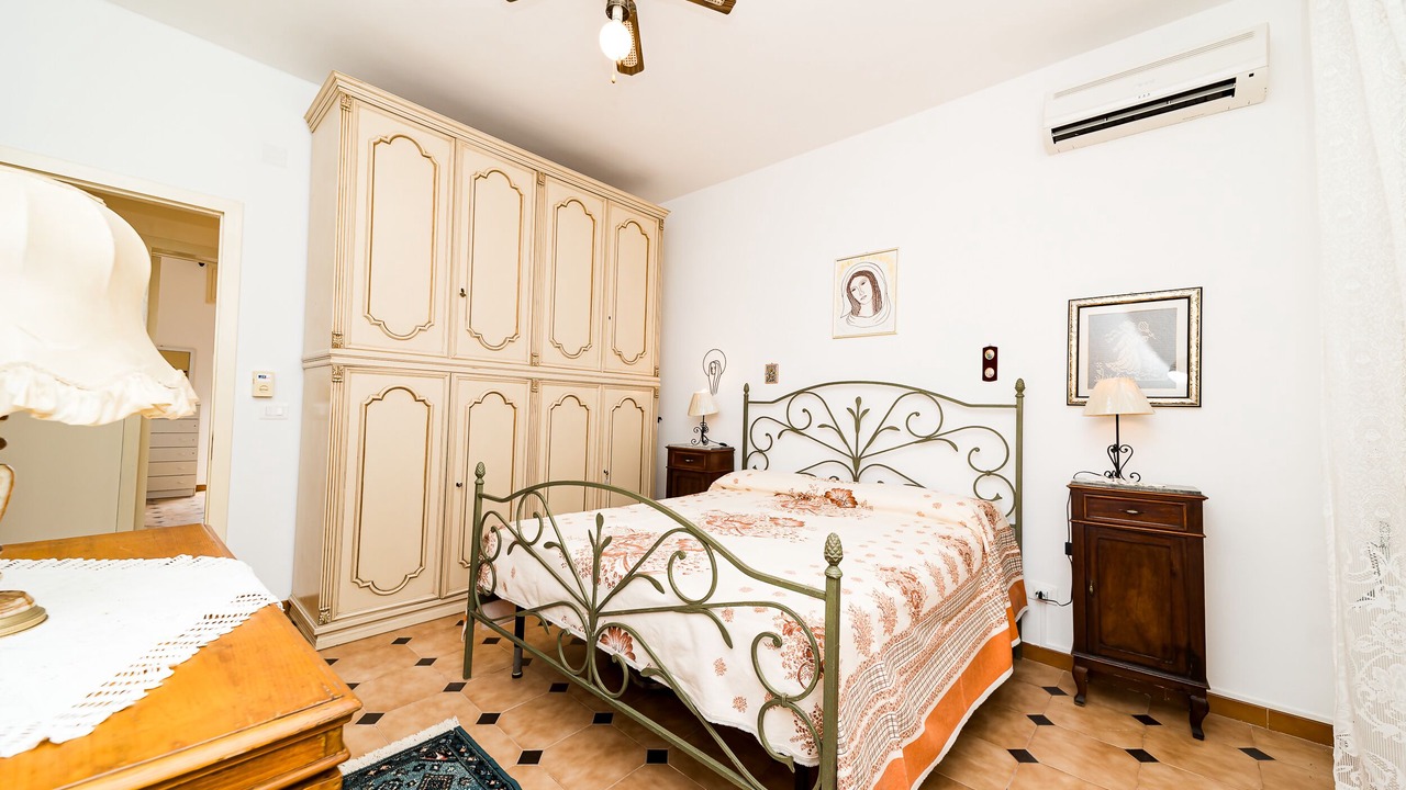 Photo of Bedroom in Lido Marini