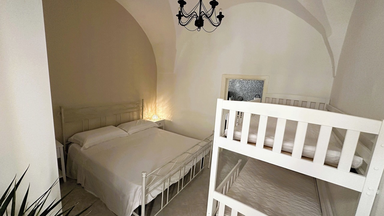 Photo of Bedroom in Gallipoli Historic Center