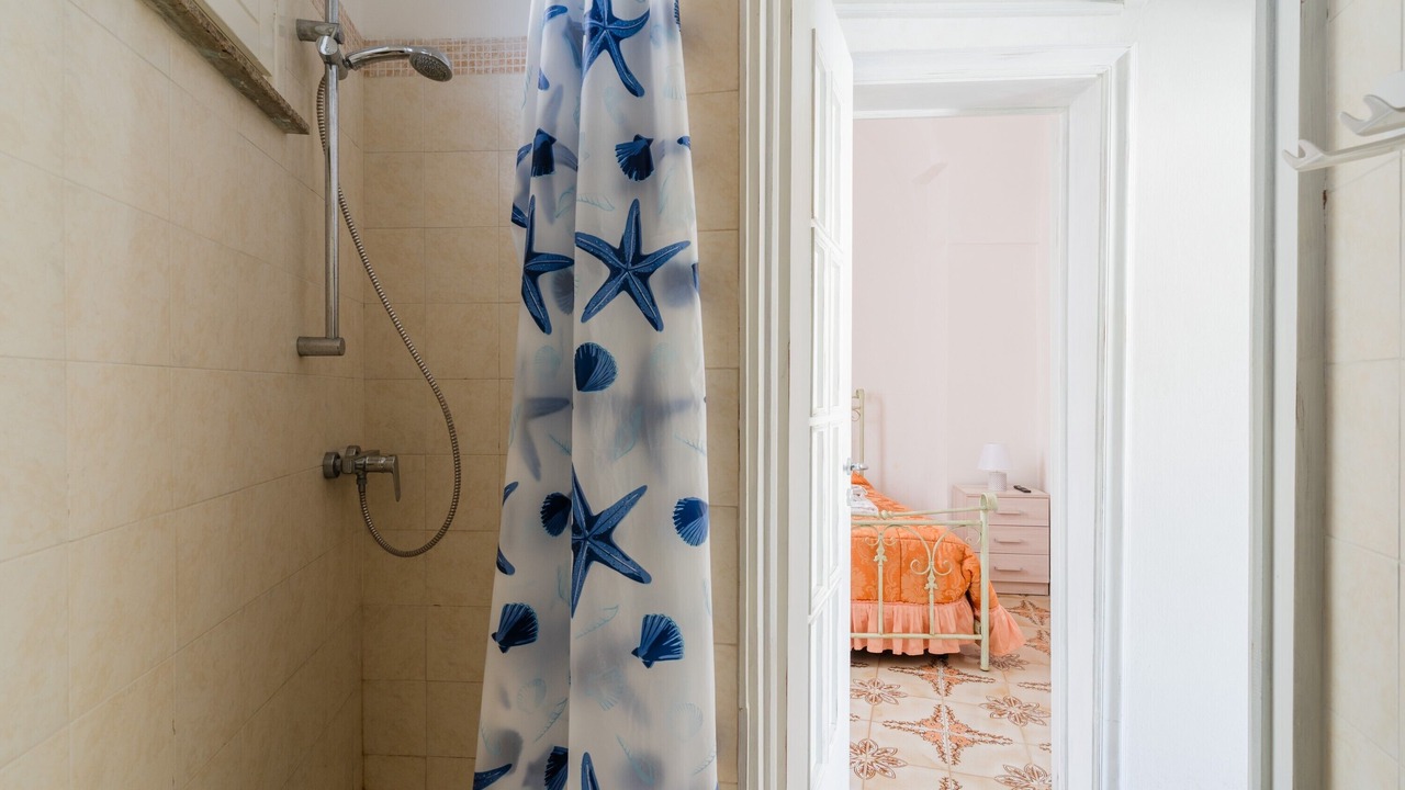 Photo of Bathroom in Gallipoli Historic Center