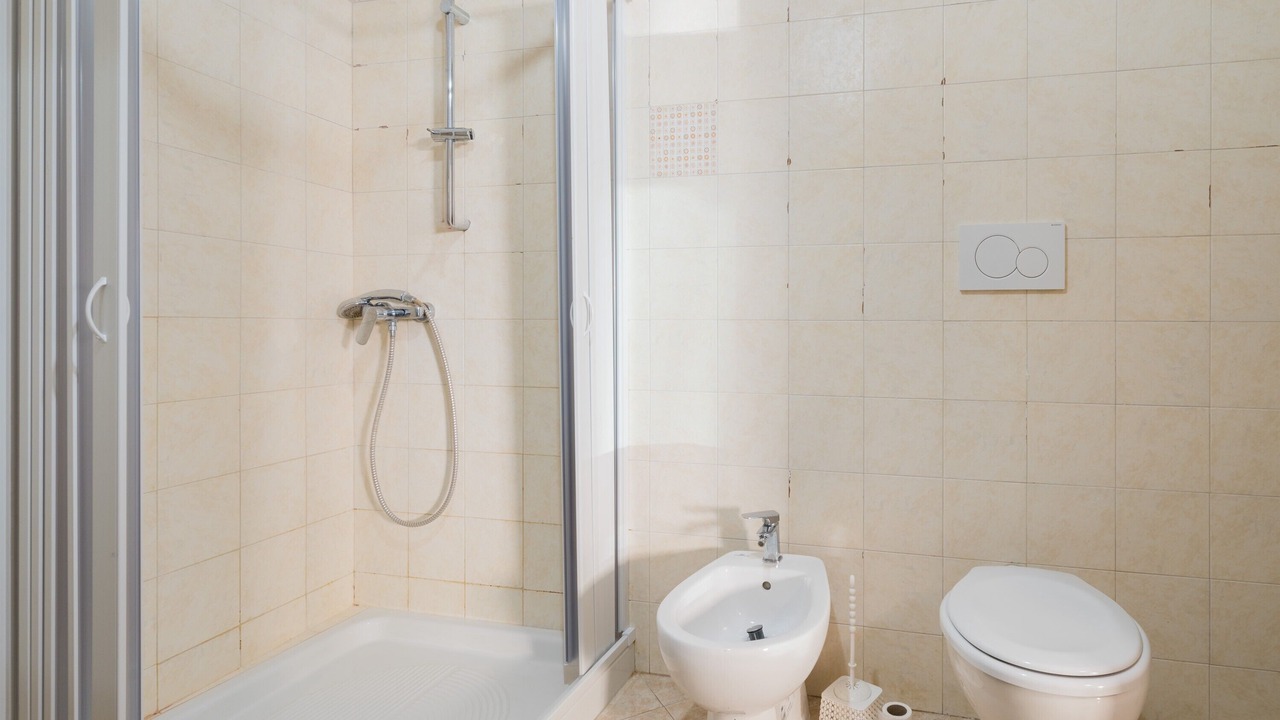 Photo of Bathroom in Gallipoli Historic Center