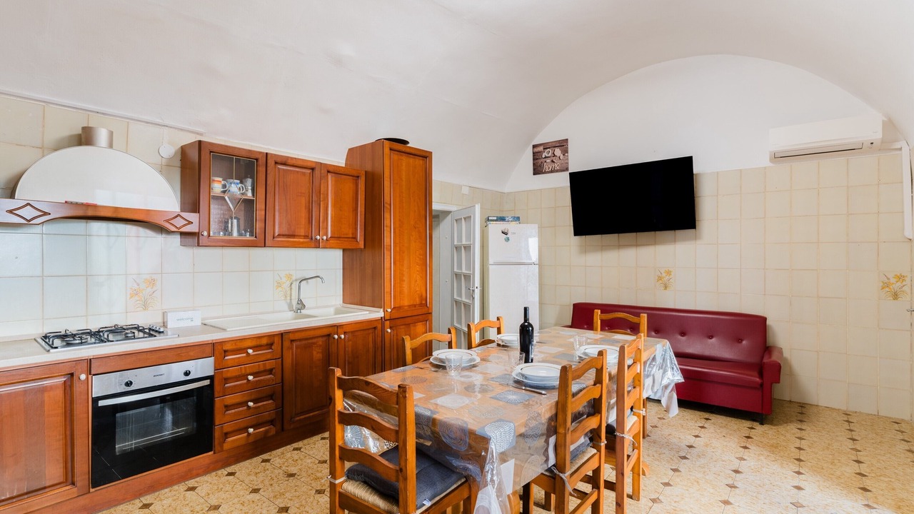 Photo of Kitchen in Gallipoli Historic Center