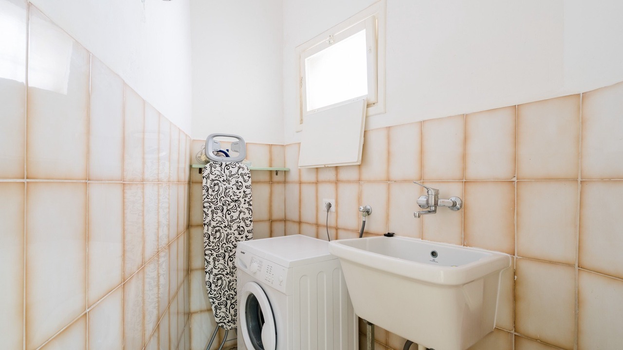 Photo of Bathroom in Gallipoli Historic Center