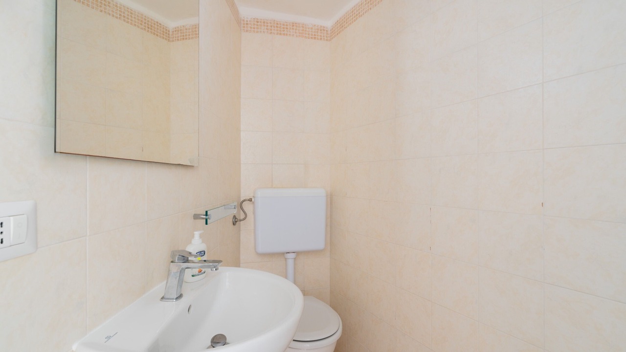 Photo of Bathroom in Gallipoli Historic Center