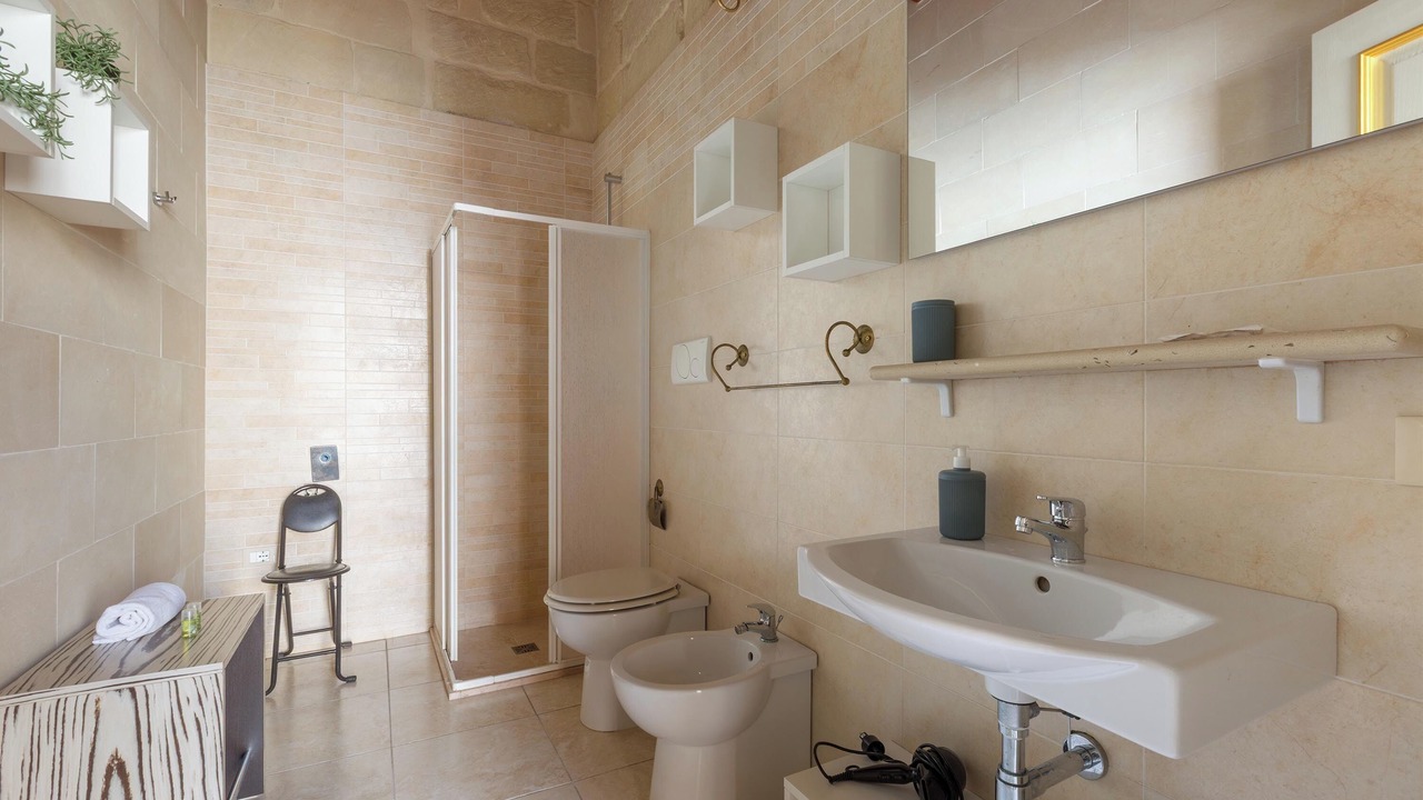 Photo of Bathroom in Vernole