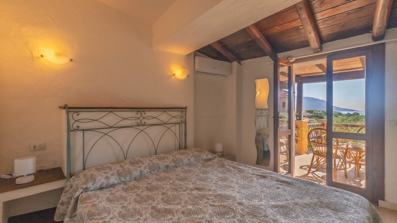 Photo of Bedroom in Baia Caddinas