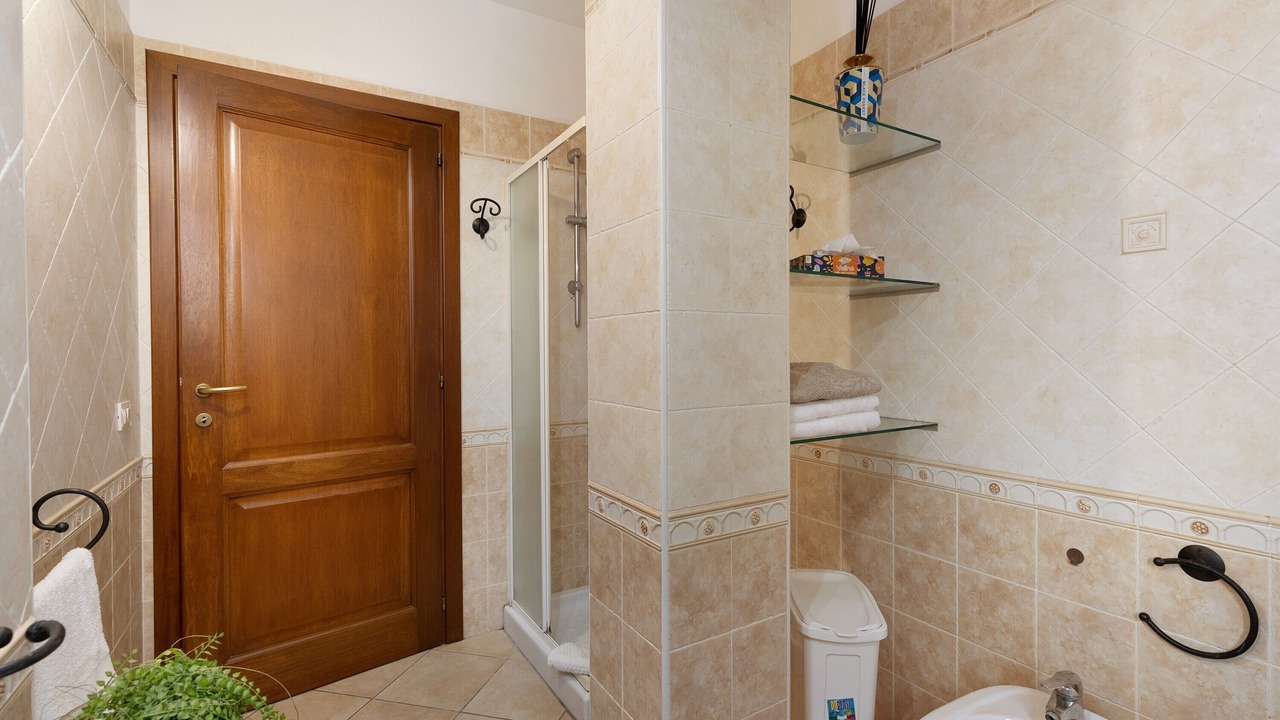Photo of Bathroom in Oristano Historic Centre