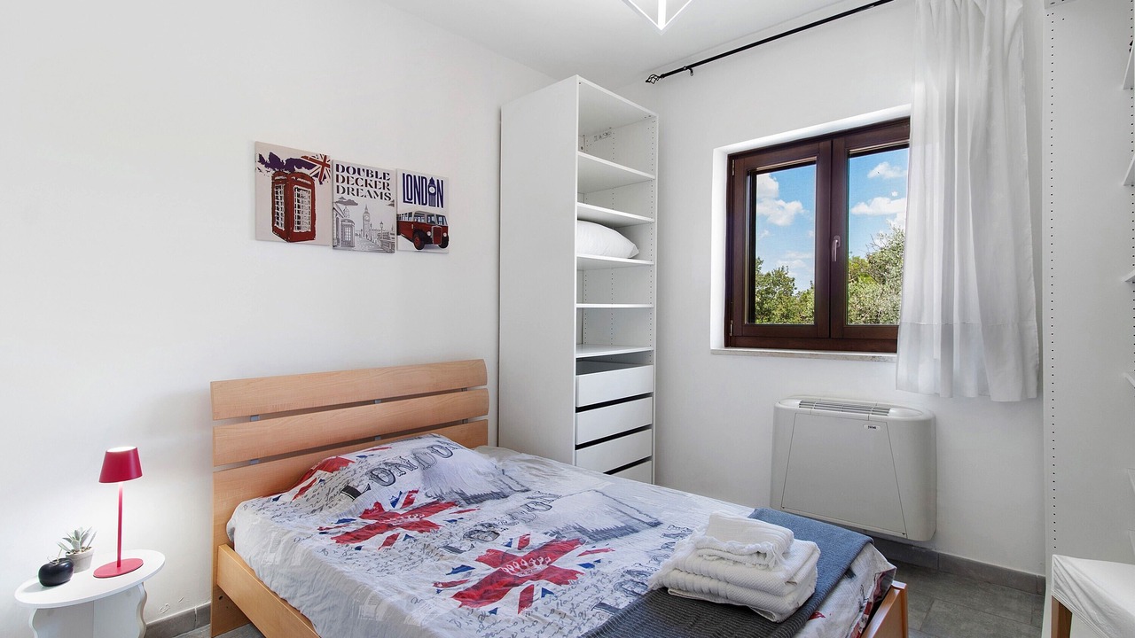 Photo of Bedroom in Mottola