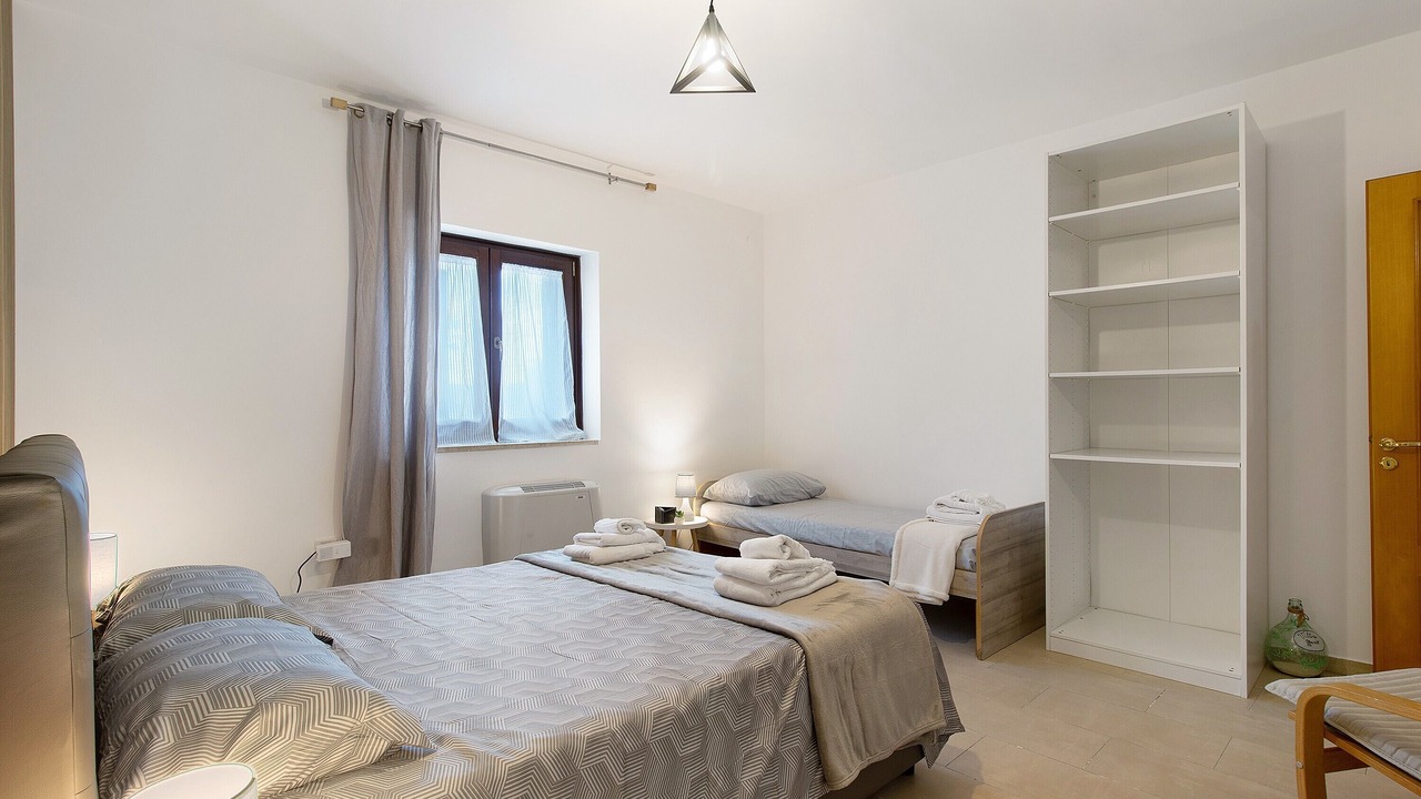 Photo of Bedroom in Mottola