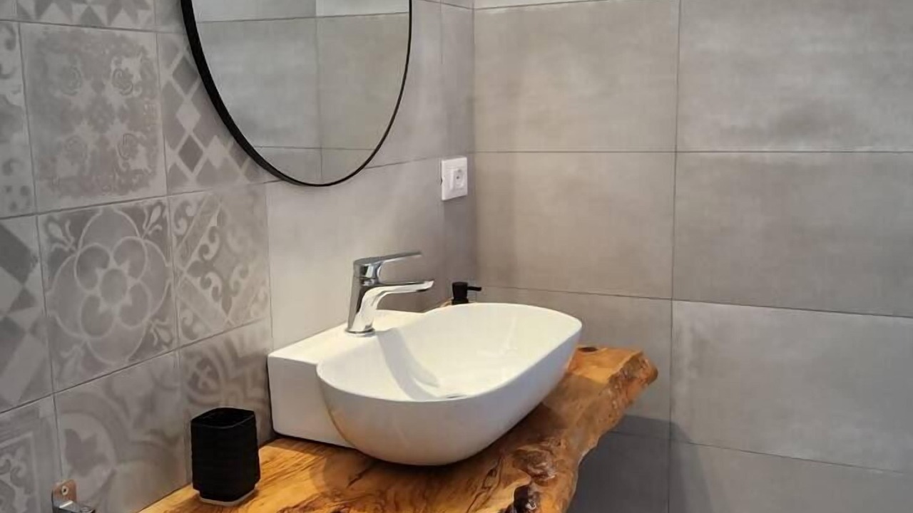 Photo of Bathroom in Brindisi Histotic Center