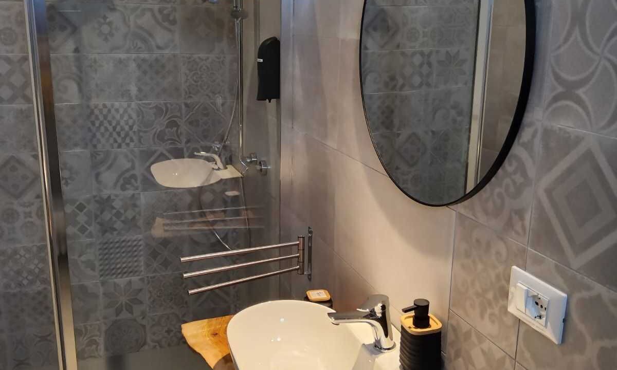 Photo of Bathroom in Brindisi Histotic Center