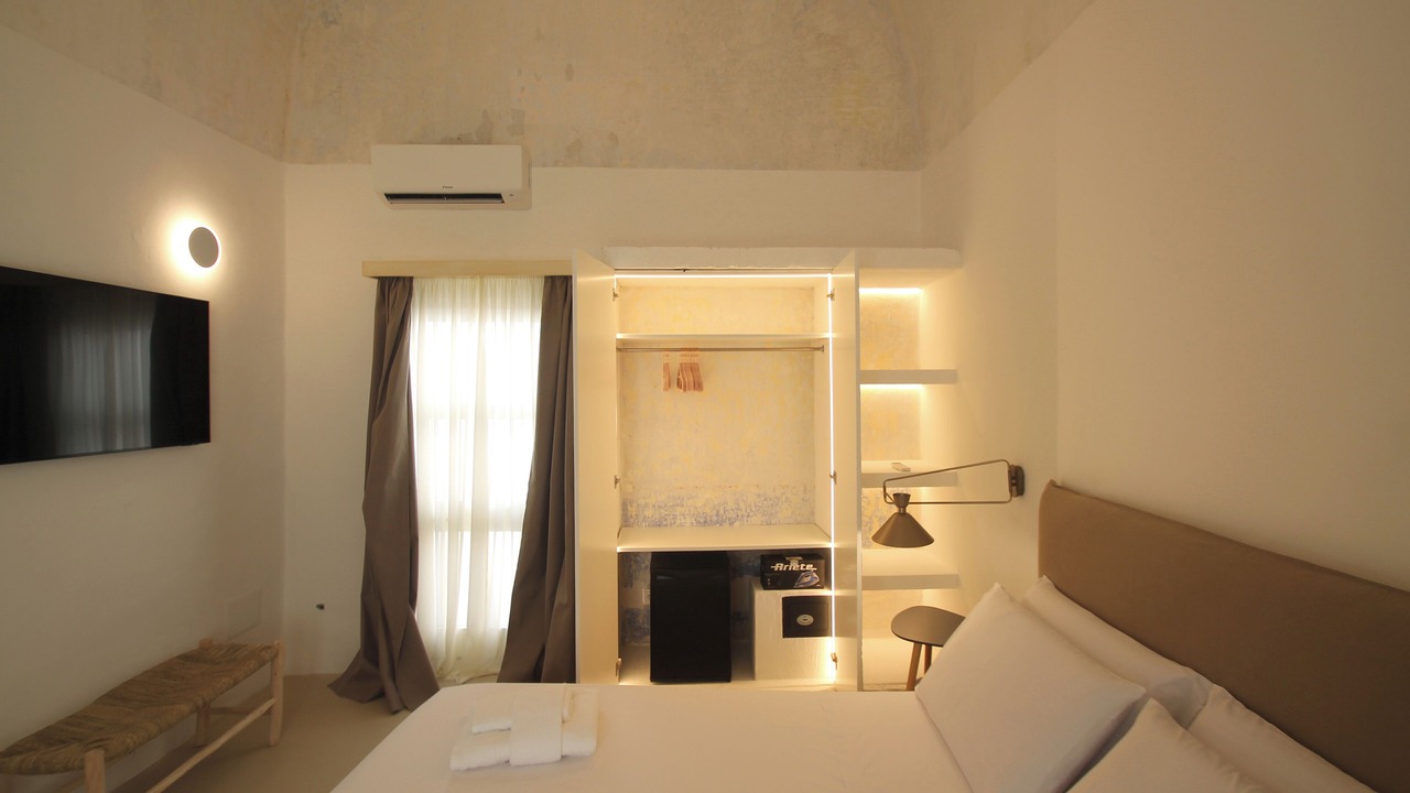 Photo of Bedroom in Gallipoli Historic Center