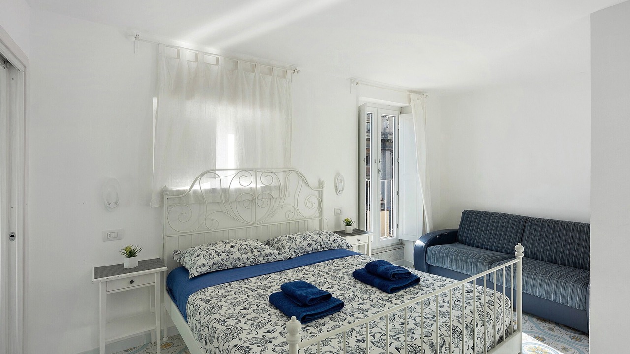 Photo of Bedroom in Historical Downtown Salerno