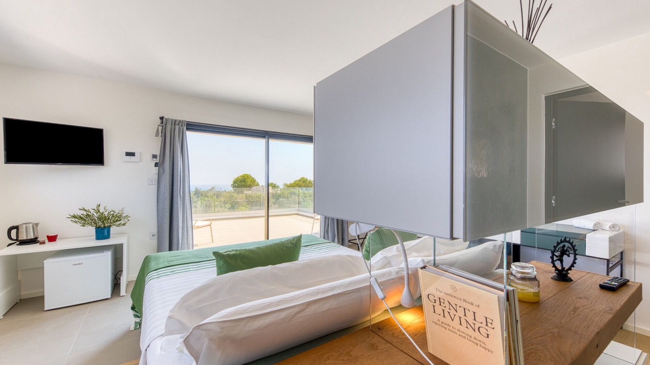 Photo of Bedroom in Marina di Felloniche