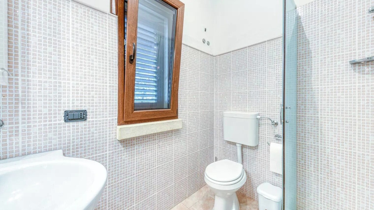 Photo of Bathroom in Diso