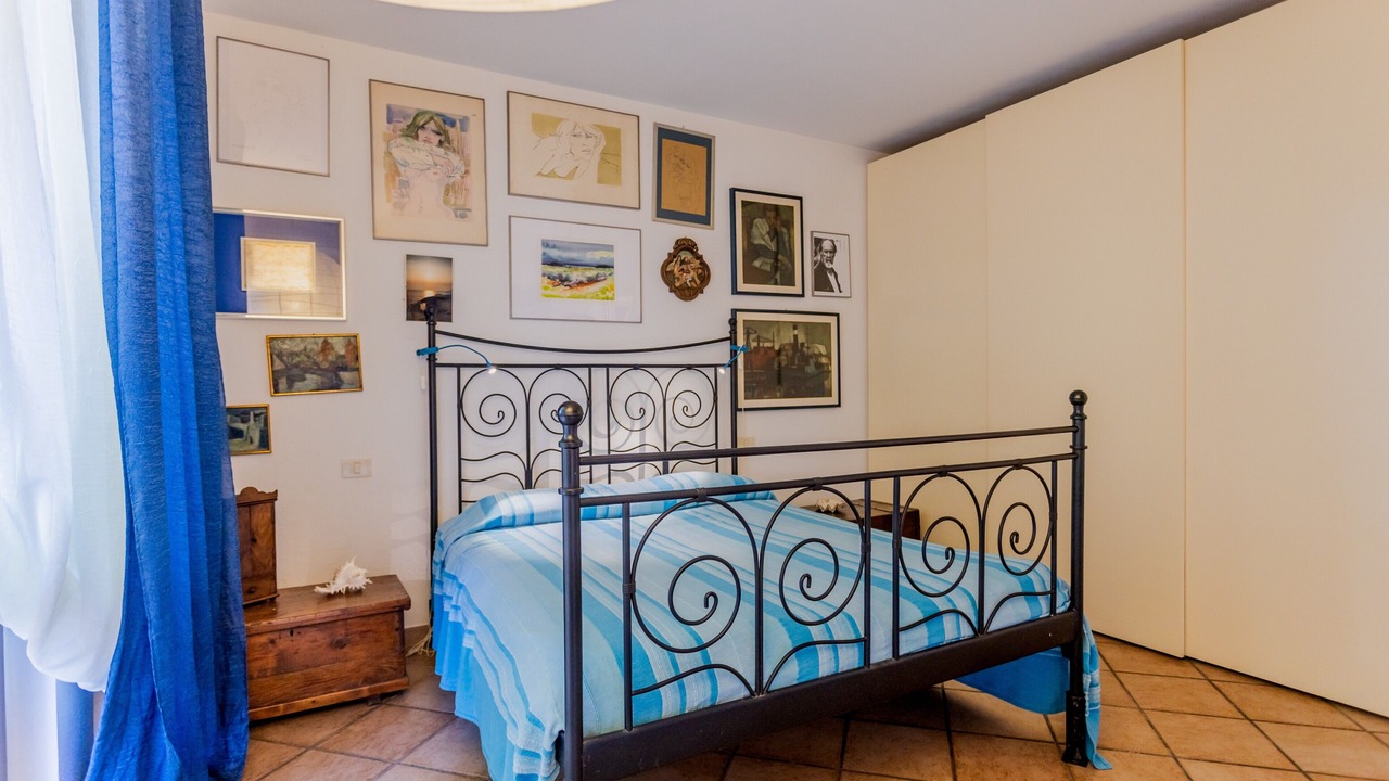Photo of Bedroom in Talamone