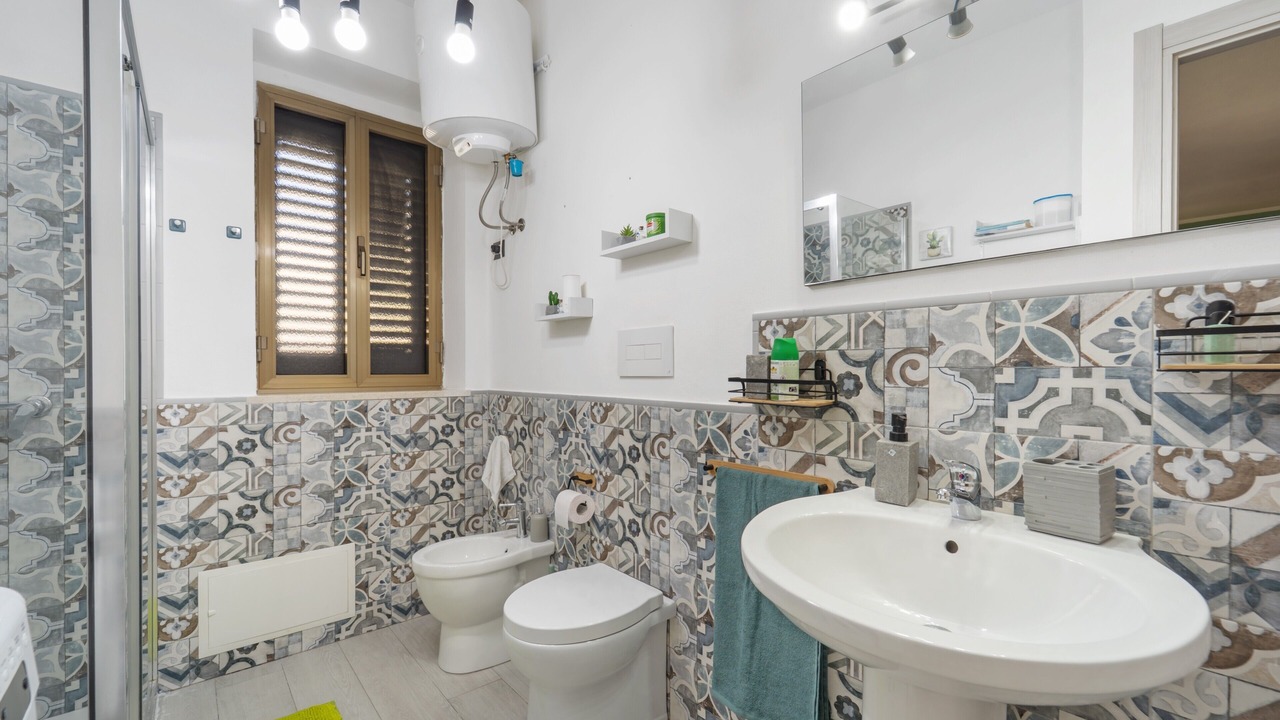 Photo of Bathroom in Iglesias Historic Centre