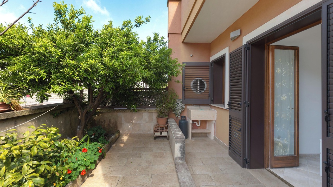Photo of Patio Balcony in Diso