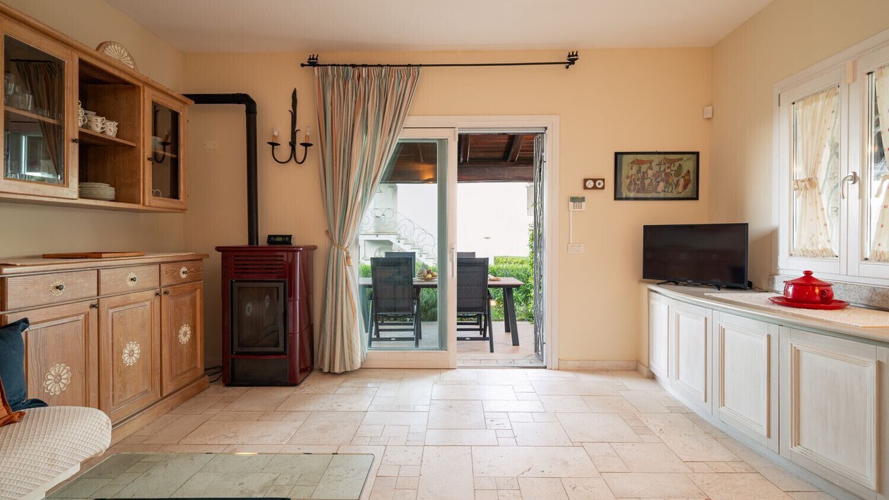 Photo of Livingroom in Case Peschiera-Lu Fraili