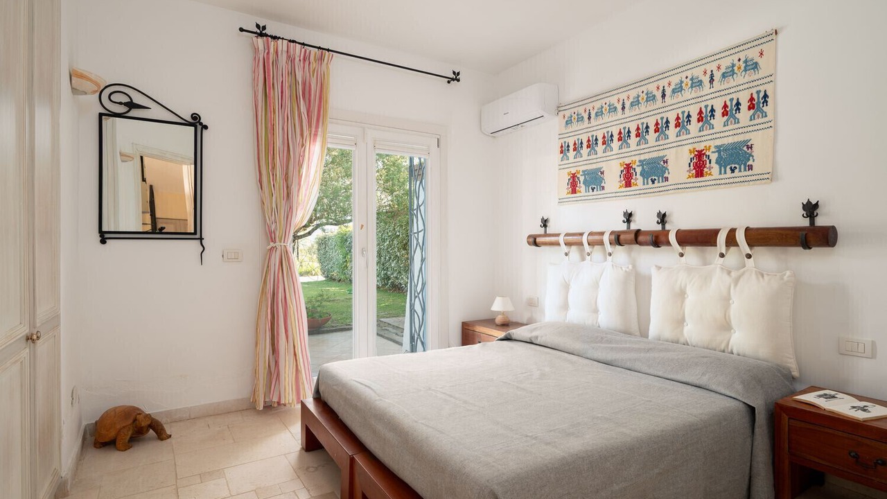 Photo of Bedroom in Case Peschiera-Lu Fraili
