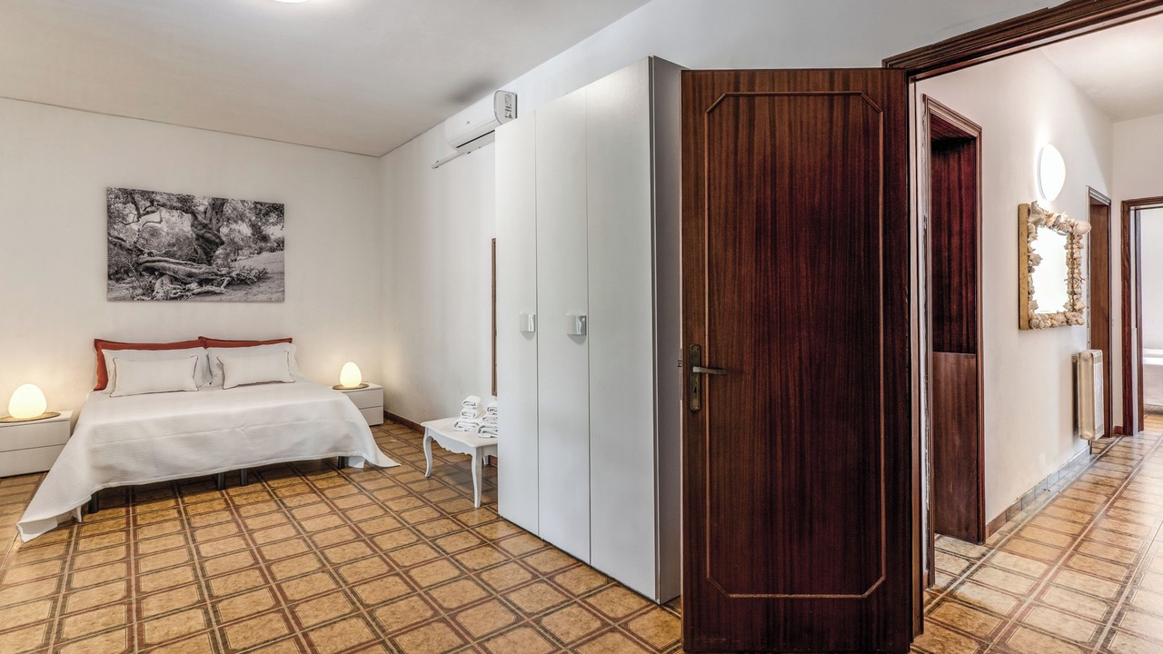 Photo of Bedroom in Baia Verde