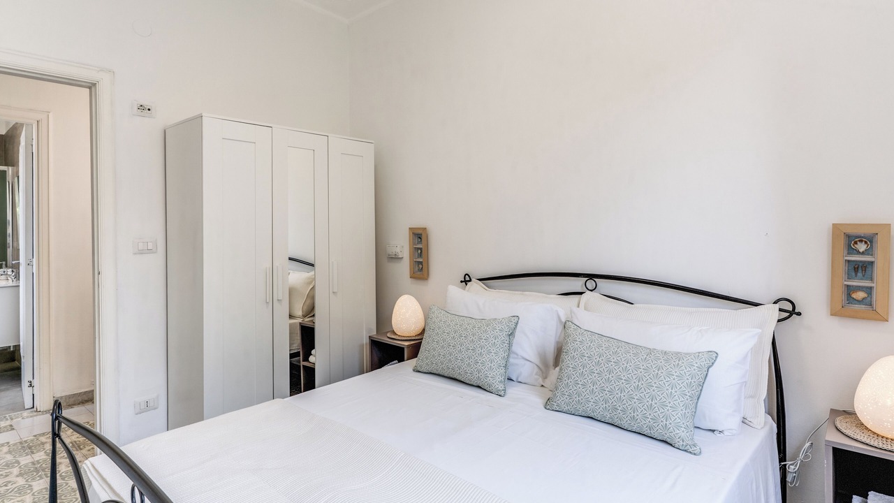 Photo of Bedroom in Baia Verde
