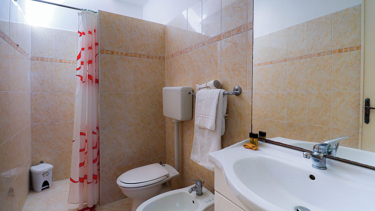 Photo of Bathroom in Matino