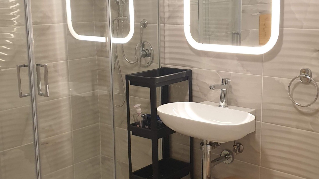 Photo of Bathroom in Petina