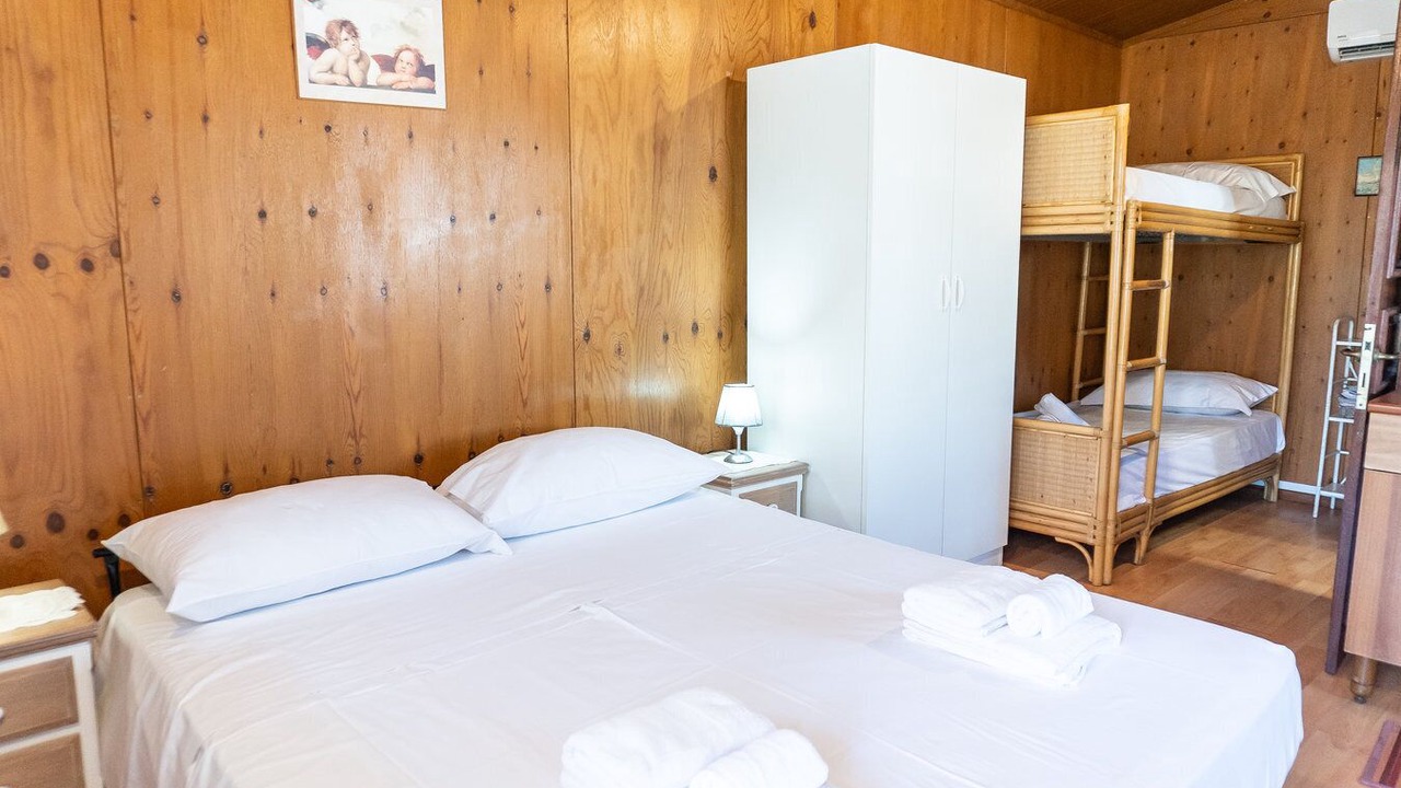 Photo of Bedroom in Pizzo