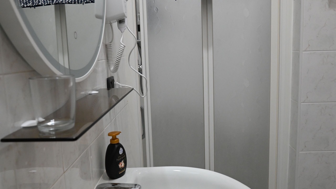 Photo of Bathroom in Brindisi Histotic Center
